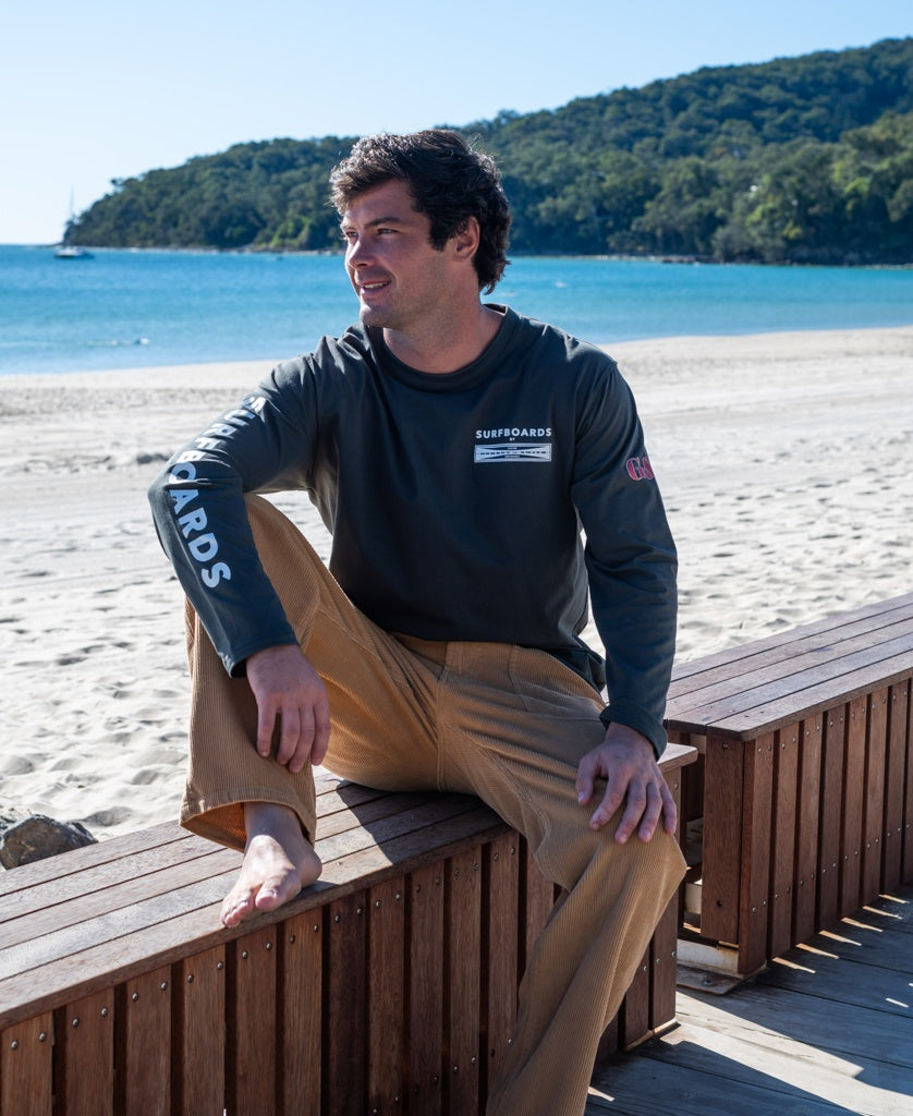 G&S Surfboards Comp LS Tee | Wash Black