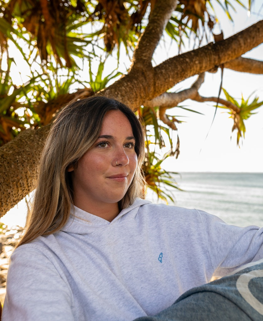 Chessie Hoodie | White Misty/Azure