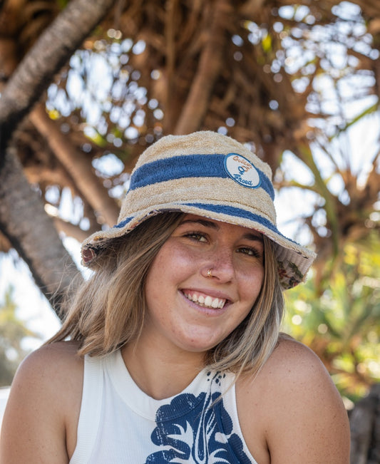 Nathan Terry Bucket Hat | Pebble / Navy