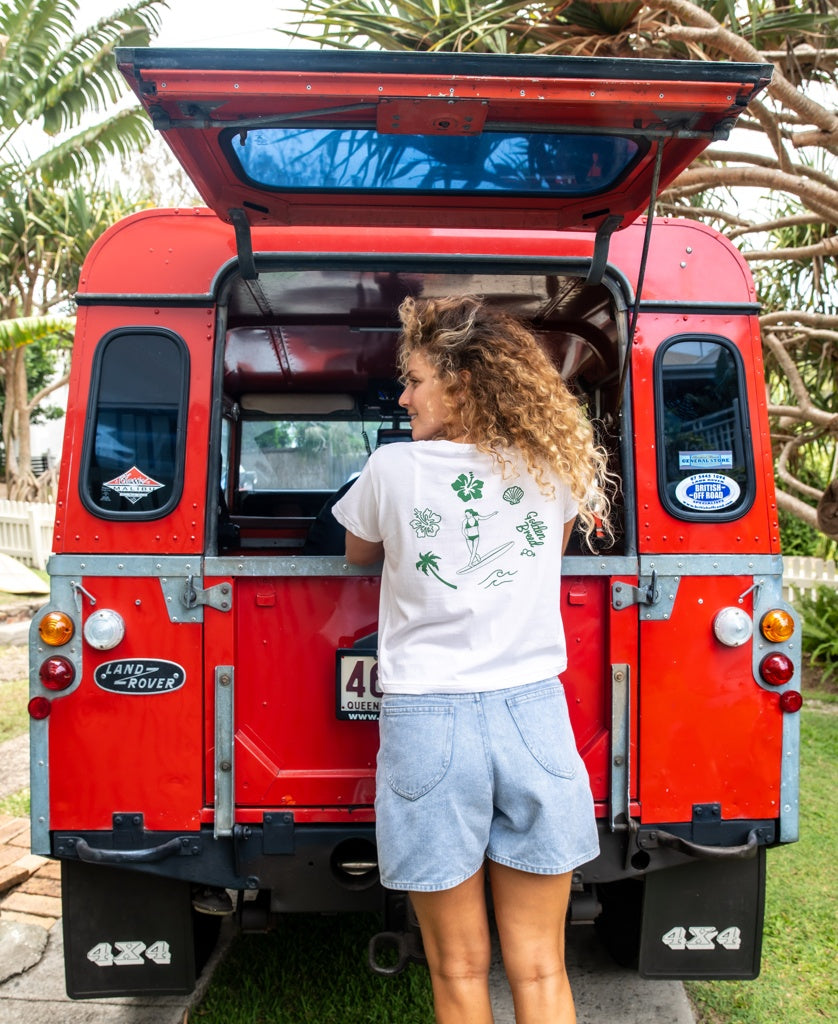 Surf Hibiscus Tee | White