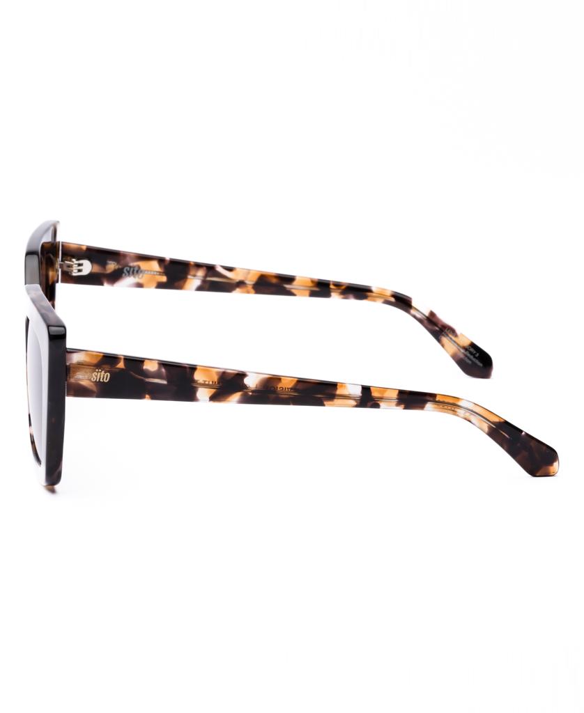 Cult Vision | Chestnut / Tort Coffee-Golden Breed