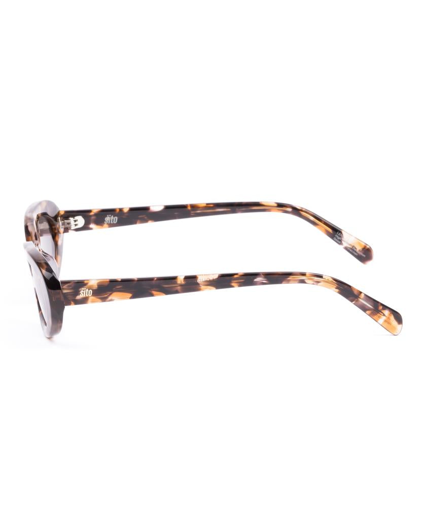 Lourdes | Pebble Tort / Grey-Golden Breed