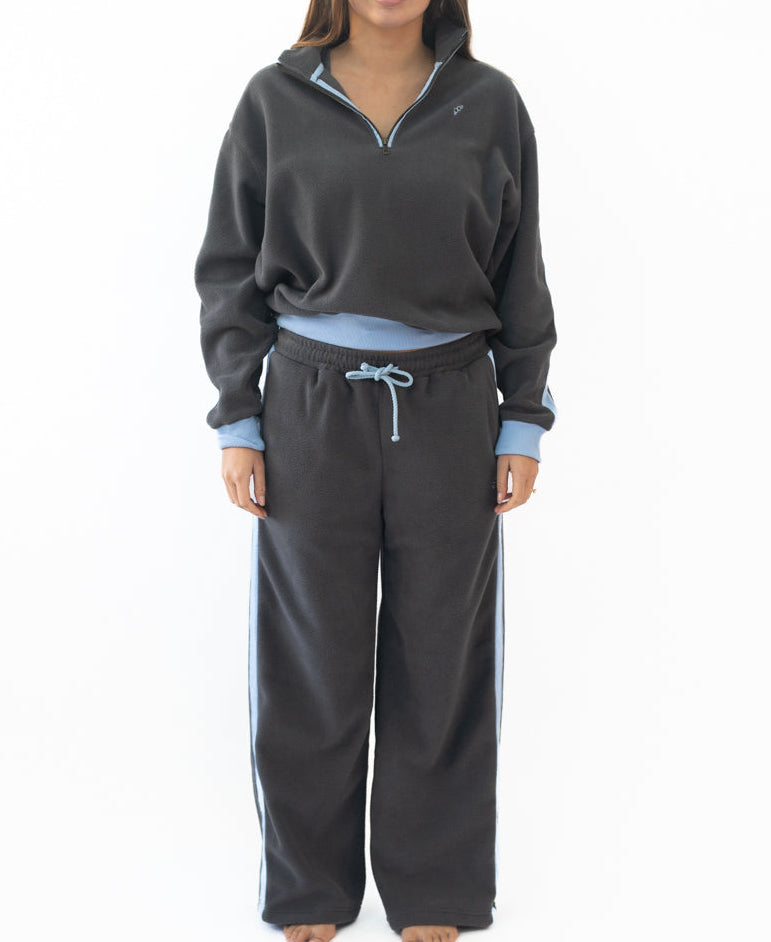 Golden Breed Peggy 1/2 Zip Retro Sweat | Charcoal/Finch - Uncategorized