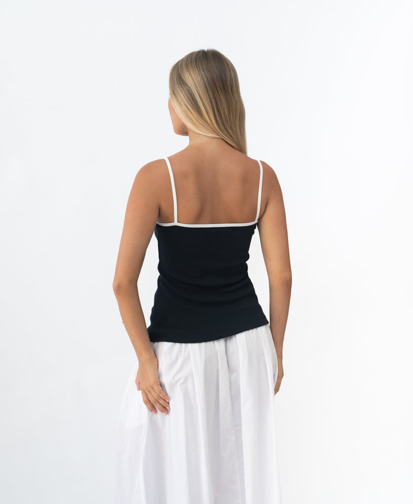 Lazy Beach Flora Singlet | Black - Clothing Tops